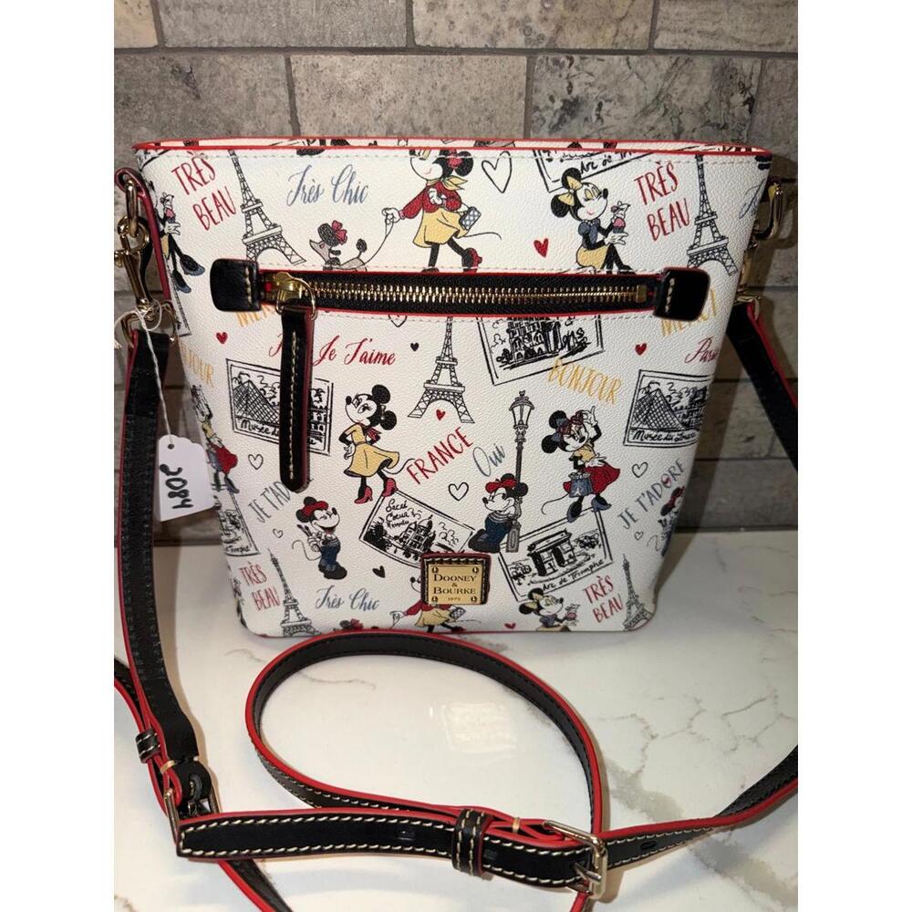 2084. Dooney Disney Collab Minnie Tres'Chic